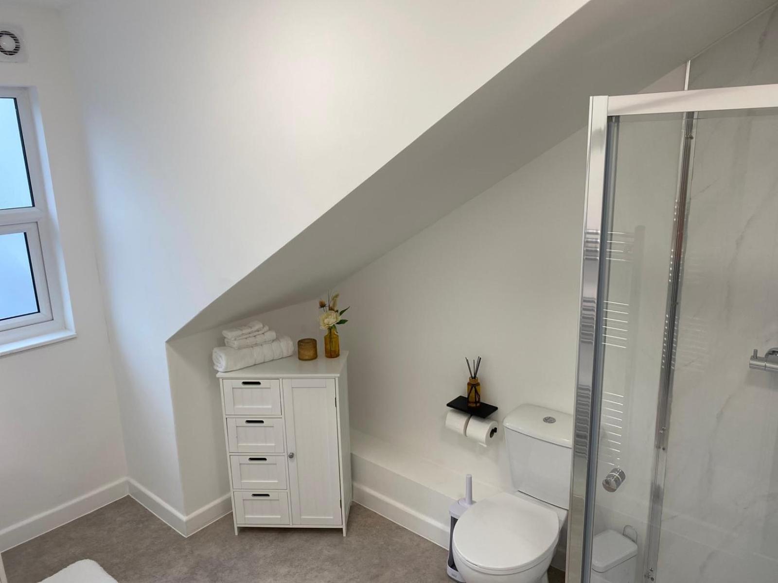 Stylish Apartment In Watford Watford  Exterior foto